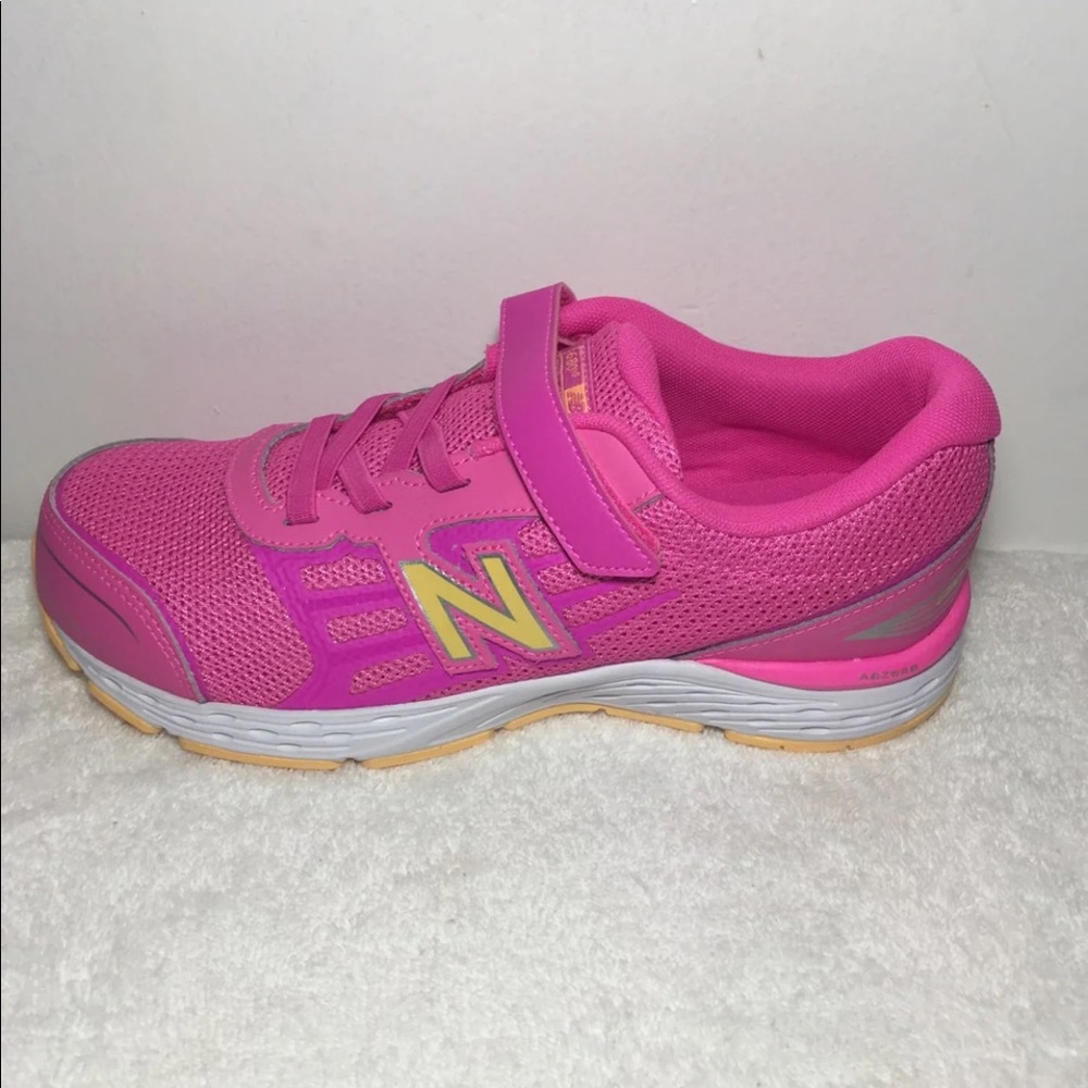 New Balance 680v5 Kids